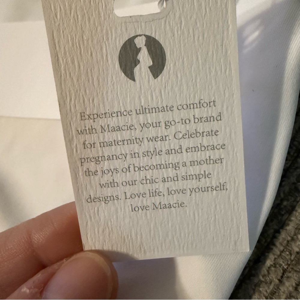 Women's Maternity White A-Line Skirt/Short - Picture 3 of 7
